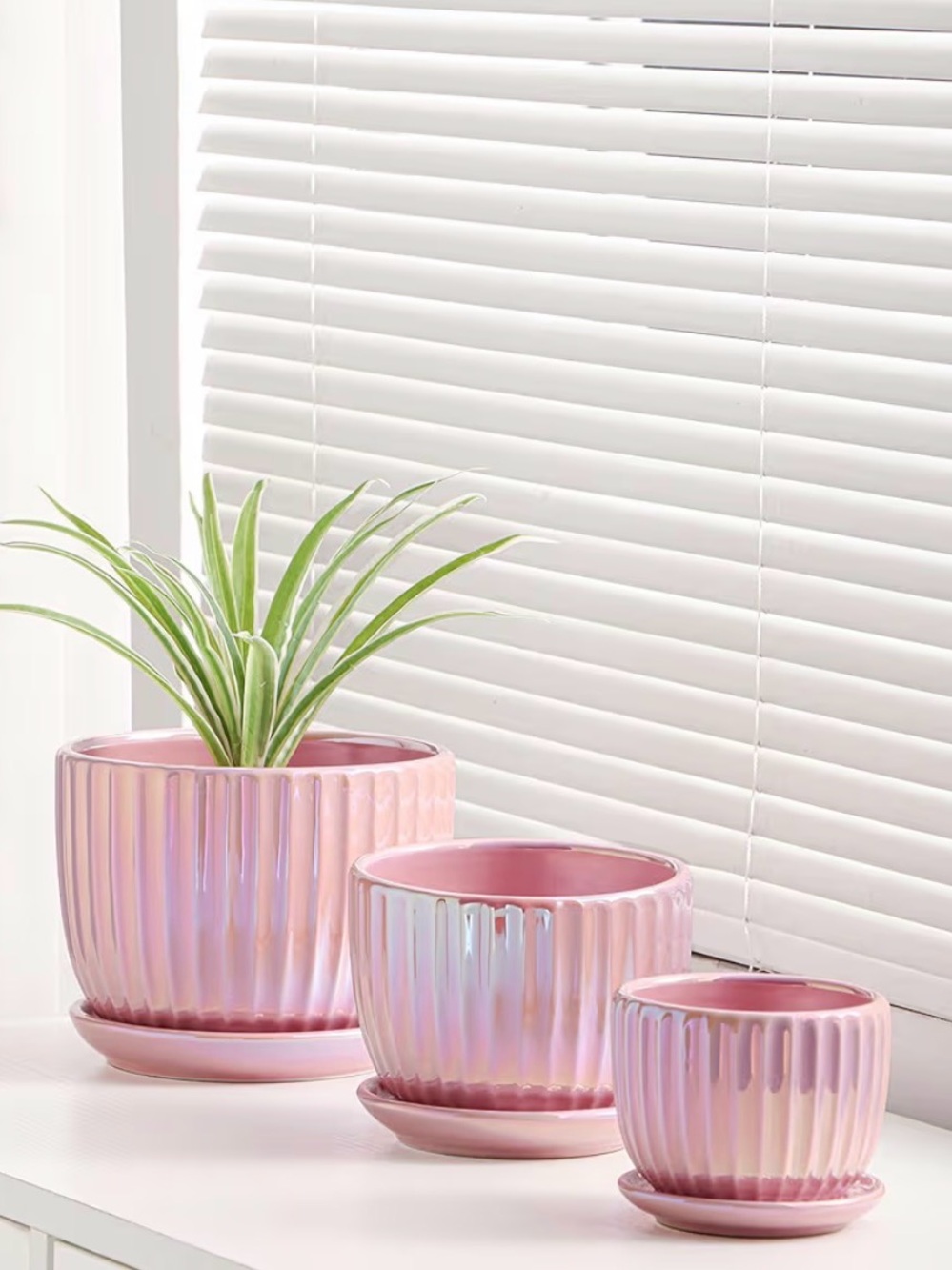 Pink Iridescent Ceramic Ribbed Planter Set - Picture 4 of 5
